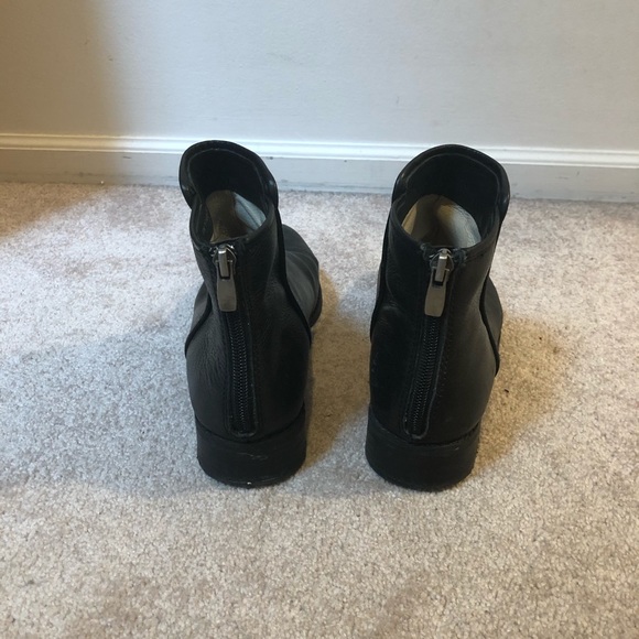 Trotters Black Ankle Booties Size 8 - Picture 4 of 4